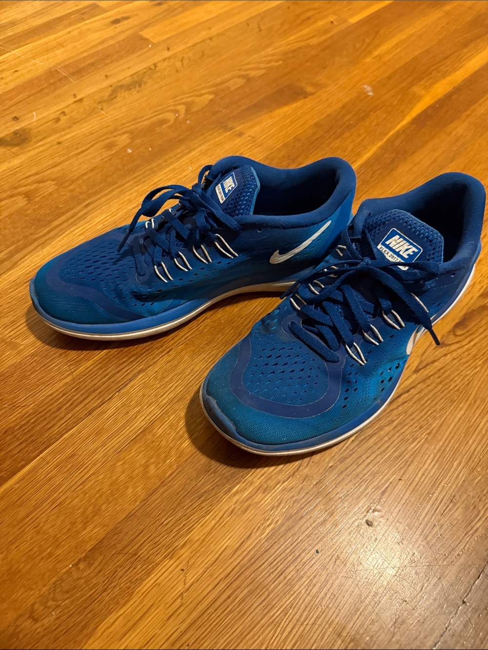 Nike flex 2017 run men8.5/woman 10